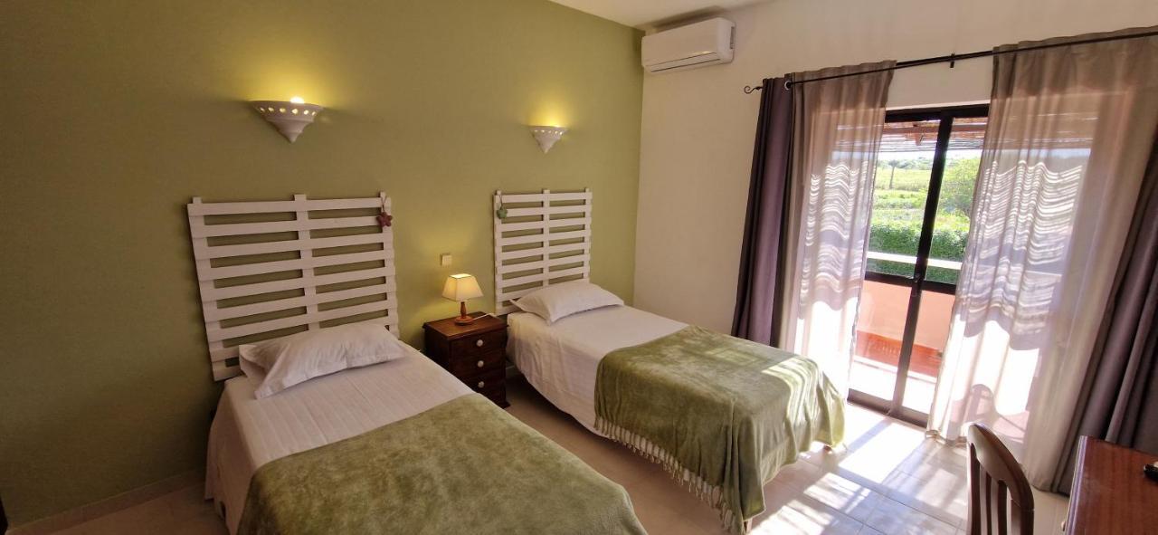 Отель Casa Rosa Montes Praia Da Luz Экстерьер фото